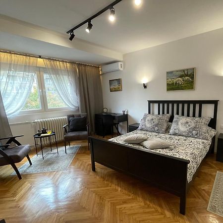 Boulevard 63 Apartment - Your Comfort Zone Novi Sad Buitenkant foto